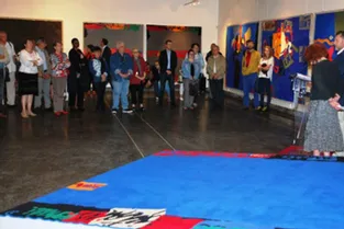 Peintures, tapis, ou tapisseries, œuvre de Riberzani, sont exposées à Aubusson jusqu’au 31 août