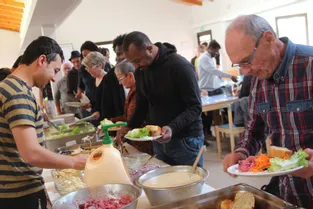 Le Centre d’accueil et d’orientation organisait son premier repas solidaire