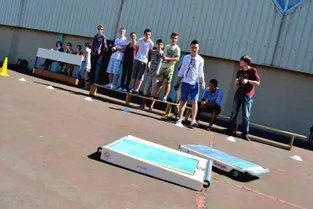 Les élèves du lycée PJB ont testé leur voitures solaires