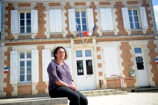 Élise Boulon, maire de La Celle (Allier), candidate aux prochaines élections