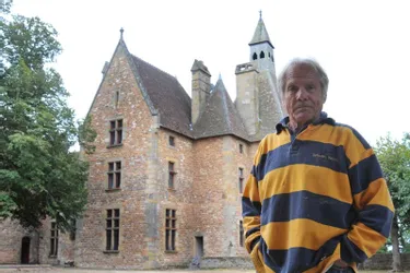 Claude Thévenin a racheté le château de Peufeilhoux à Vallon-en-Sully