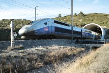 Le chantier qui conduit la SNCF à repousser de plusieurs années le TGV Paris-Clermont