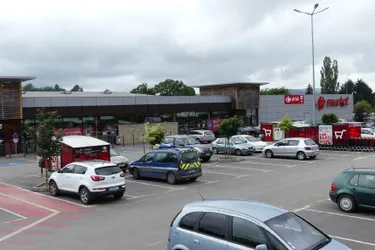 (Mise à jour) Cambriolage au supermarché Carrefour: des voleurs rapides comme l'éclair