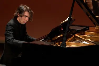 Né à Clermont, le pianiste Alexandre Kantorow nommé aux Victoires de la musique classique 2023