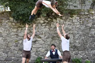 La vie acrobatique de la circassienne Mathilde Gimenez, originaire de Riom (Puy-de-Dôme)