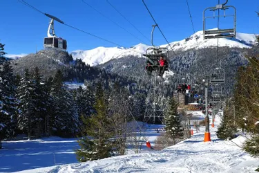 Parmi les sujets abordés vendredi, les élus se sont penchés sur l’avenir de la station de ski