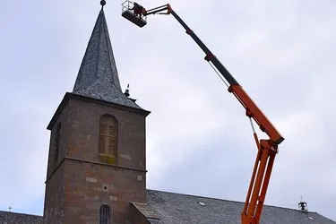 Le clocher de l’église est sécurisé