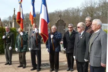 L’ACPG-CATM et Veuves rend hommage aux porte-drapeaux du canton