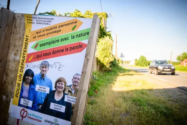 Des tags racistes sur les affiches de campagne d'une candidate insoumise sur le canton Montluçon-4 (Allier)