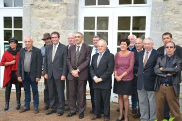 La réunion cantonale de Meymac, vendredi, en mairie de Maussac, a relancé le débat avec les élus
