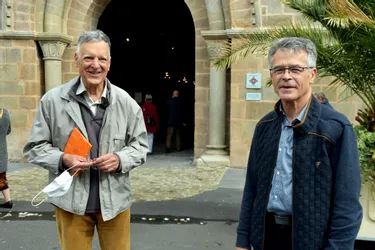 Qui est le nouveau prêtre de la paroisse Saint-Austremoine, à Issoire (Puy-de-Dôme) ?