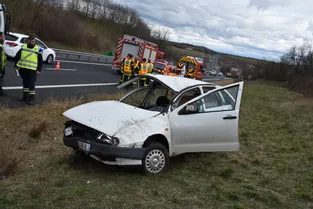 Une conductrice grièvement blessée dans une sortie de route, à Saint-Germain-Lembron (Puy-de-Dôme)