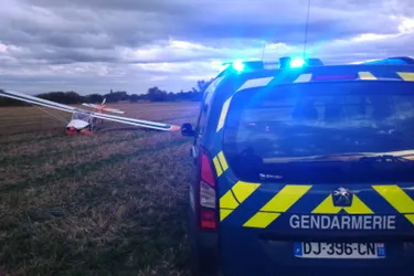 En tentant d'atterrir, un ULM s'écrase dans un champ à Maringues (Puy-de-Dôme)