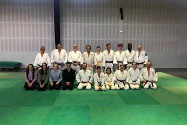 Un maître reçu au club de judo