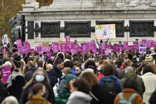 Des milliers de personnes dans la rue pour dire stop aux violences sexistes et sexuelles