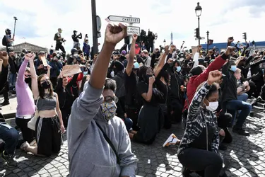 Violences policières : dans le sillage des Etats-Unis, la vague d'indignation gagne la France