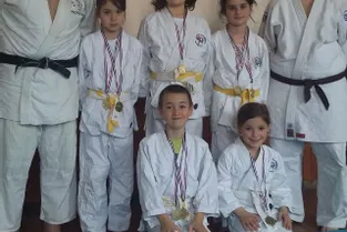Les jeunes judokas à l’aise sur les tatamis