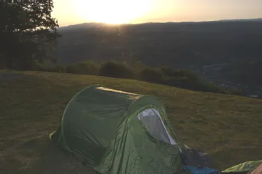 Comment faire du « camping sauvage » en Auvergne ?