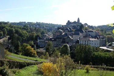 Canton d'Uzerche (Corrèze) : quatre listes dans la course pour l'hôtel Marbot