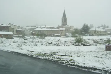 La neige est tombée sur les hauteurs du Livradois... un 13 mai !