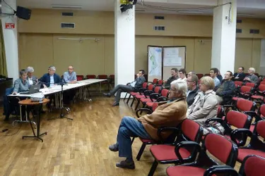 La municipalité a organisé, mardi, une réunion sur la création du quartier de la Chevantière