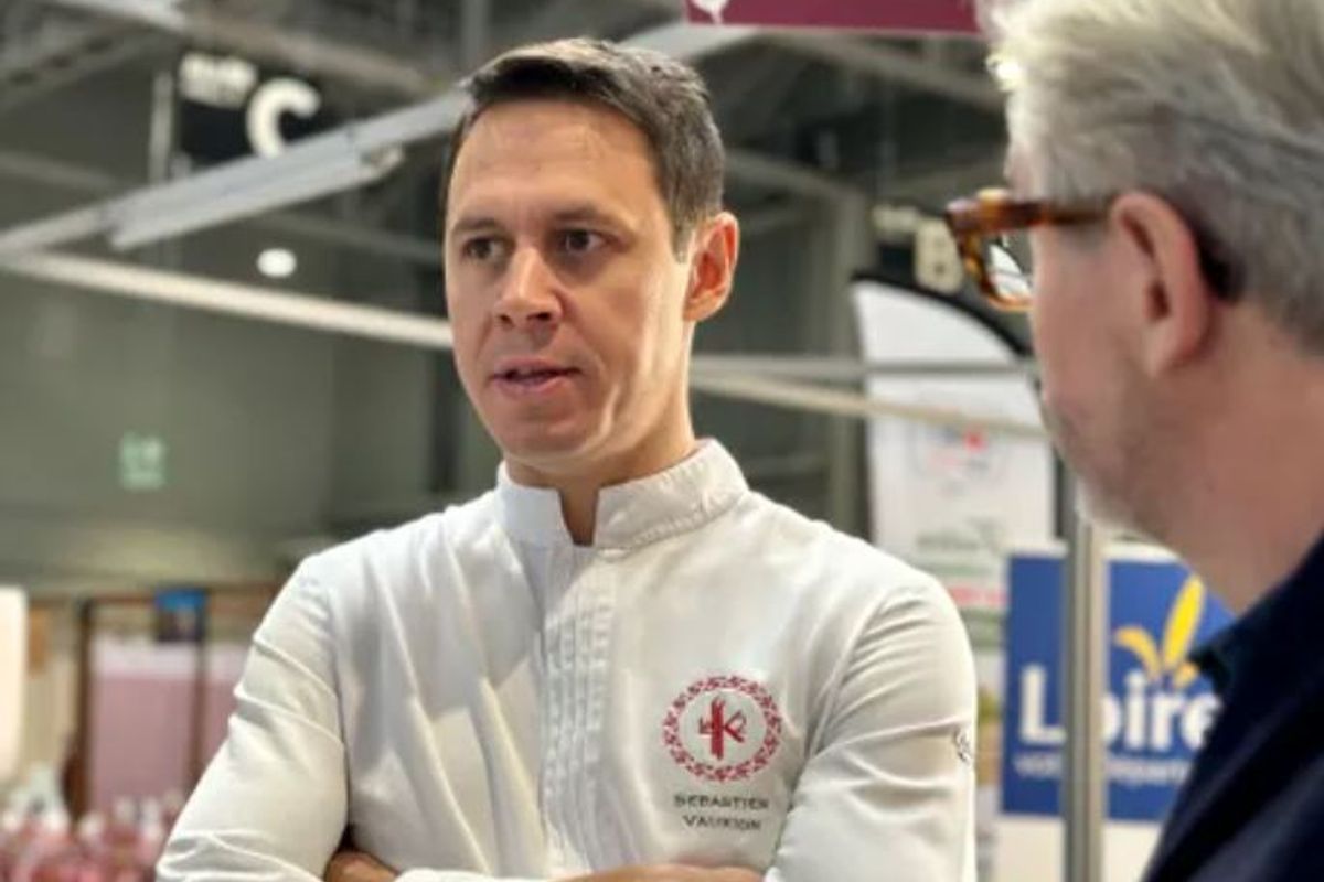 Le Chef S bastien Vauxion Originaire D Orl ans lu Meilleur P tissier le-chef-s-bastien-vauxion-originaire-d-orl-ans-lu-meilleur-p-tissier