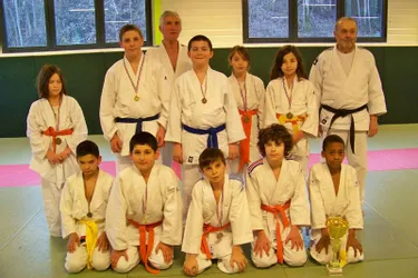 Les jeunes judokas de l’Amicale laïque à Rochechouart