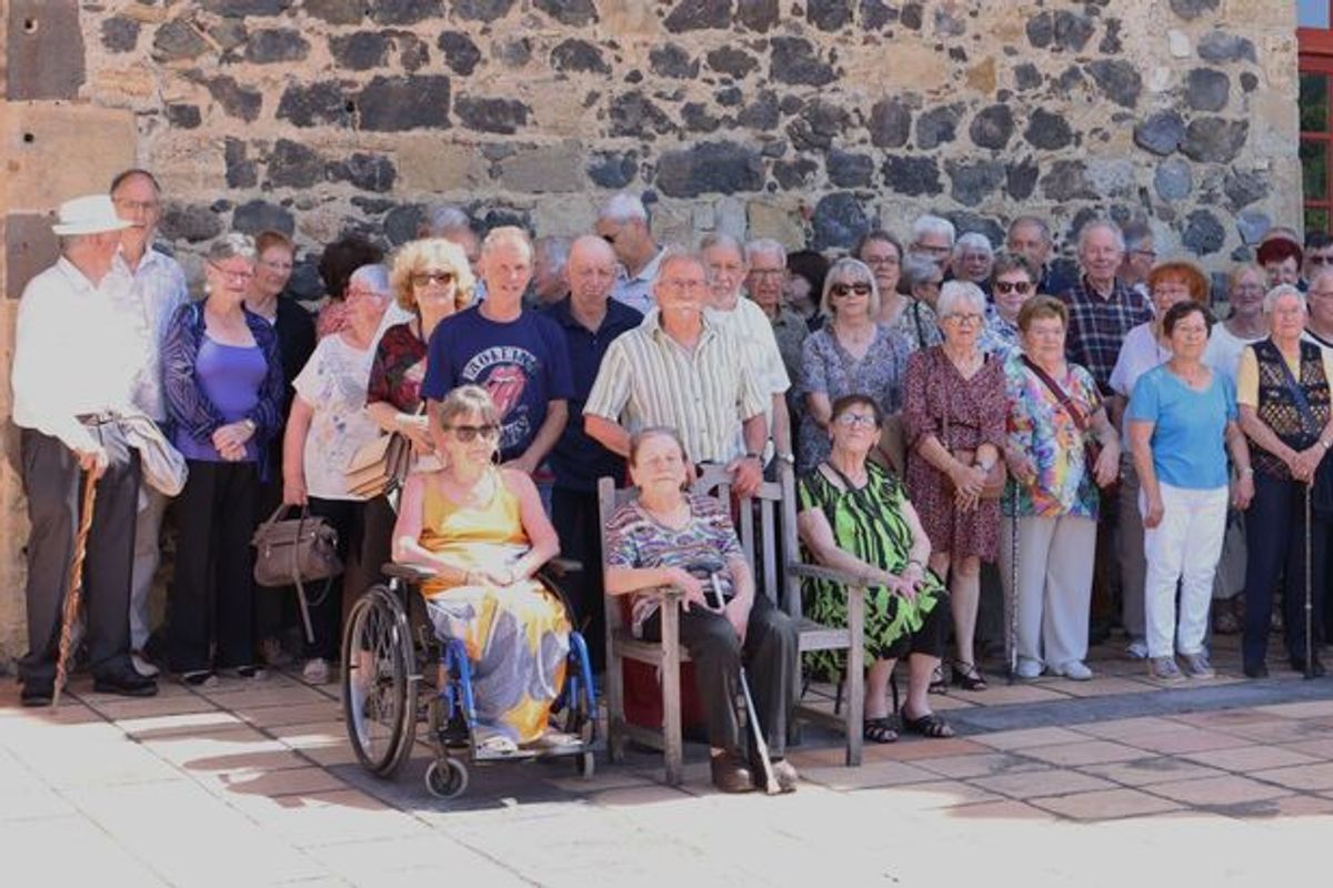 Déjeuner royal au château de Saint-Saturnin pour 70 aînés du village