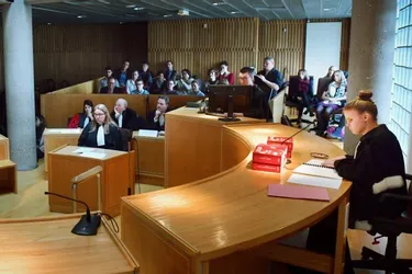 Des élèves déficients visuels acteurs d'un procès fictif à Clermont-Ferrand
