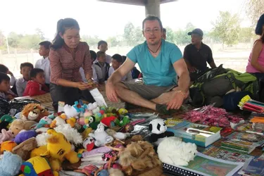 L’association en aide à une école du Laos