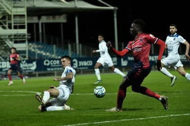 Ligue 2 : le Clermont Foot laisse passer la première place à Nancy