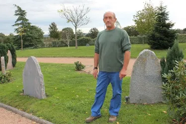 Bernard Mangeret entretient les deux cimetières de Domérat