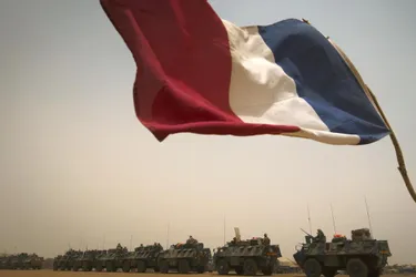 La France suspend temporairement les opérations militaires conjointes avec les forces maliennes