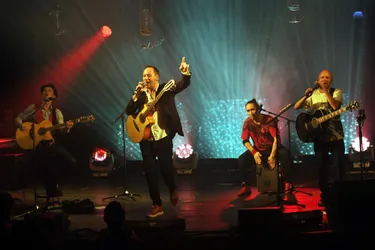 Tryo en concert à Ecaussysteme le 31 juillet 2016