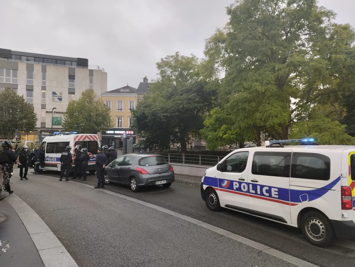 Ronds-points bloqués, rassemblements, situation tendue entre ...