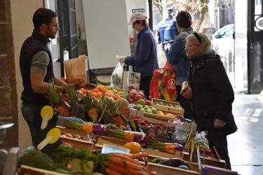 Le point avant le marché de Riom (Puy-de-Dôme) samedi : quels producteurs présents ? Quelles précautions sanitaires ?