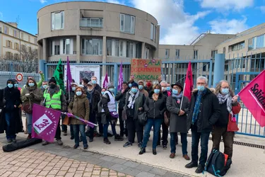 Les militants de Sud mobilisés contre « une discrimination syndicale » à la Croix-Marine du Puy-de-Dôme