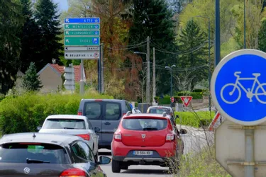 Des opposants au pass sanitaire tentent de perturber le trafic routier dans le bassin de Vichy (Allier)