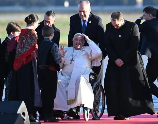 Le pape François est arrivé à Ajaccio : le programme détaillé de cette visite historique en Corse