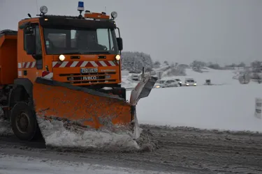 Haute-Loire : La neige surprend les automobilistes au réveil