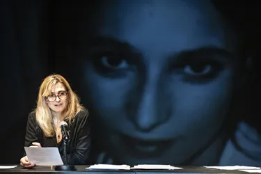 L'actrice Julie Gayet pour la première fois sur la scène du théâtre de Tulle donne la parole aux femmes (Corrèze)