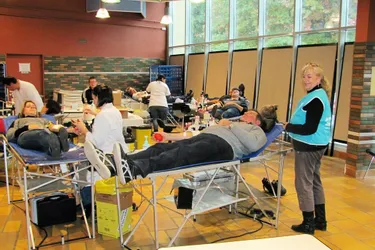 L’association Pour le don du sang bénévole de Commentry a organisé une collecte à l’Agora.