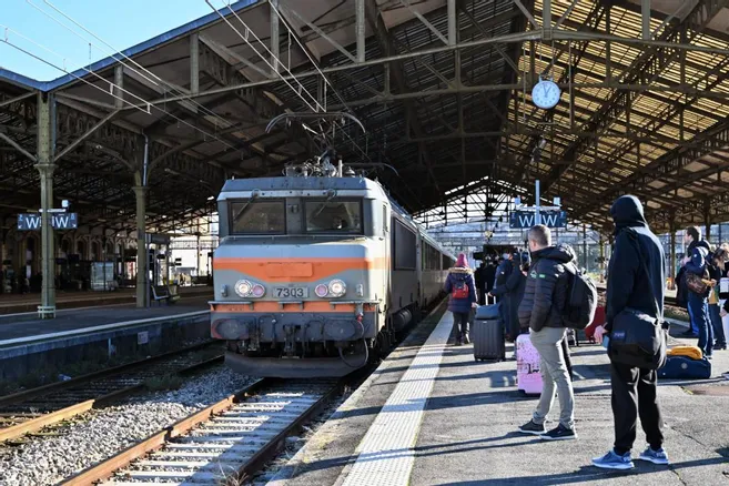 Moins d’allers-retours sur la ligne Paris-Orléans-Limoges-Toulouse, faute de locomotives en état de marche