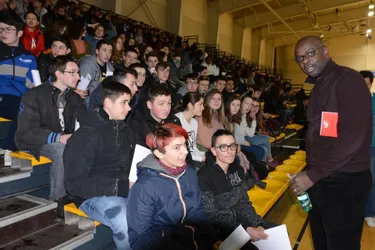 Lilian Thuram était au Puy, lundi, pour rencontrer des lycéens sur le sujet de la discrimination