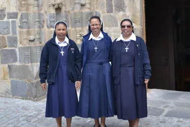 Une communauté de trois sœurs s’installe dans le presbytère du village