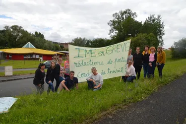Le mouvement de grève de l’Adapei 63 fait tâche d’huile à l’IME de Saint-Éloy