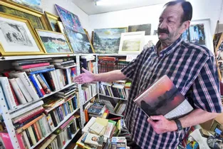 À Brive, la brocante Chez Leygo donne ses livres pour désencombrer ses étagères