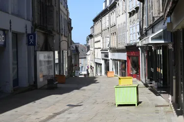 Les commerçants du centre-ville de Guéret, en Creuse, sont dans le rouge