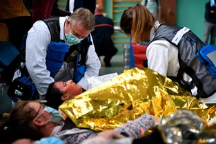 Exercice d'urgence pour le Samu à Clermont-Ferrand : simulation d'une attaque au couteau en terrasse