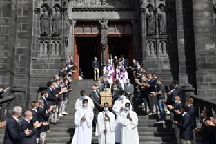 Revivez la cérémonie d'obsèques d'Éric de Cromières à Clermont-Ferrand